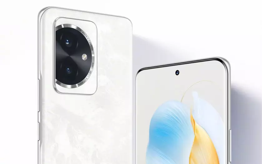 Утечка информации о дисплее и камере Honor 200 Pro