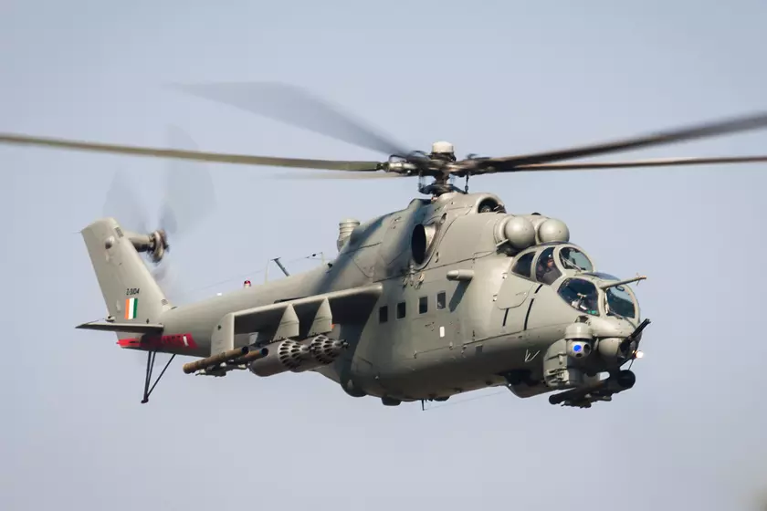 Боец "АЗОВа" уничтожил российский вертолёт Ми-35М с ПЗРК «Stinger» (обновлено)