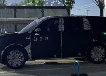 Xiaomi's next electric car is rumoured to get two motors and a petrol turbo engine