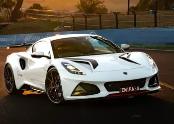 The Most Powerful Version of the Lotus Emira Revealed the Potential of a 4-Cylinder Mercedes Engine