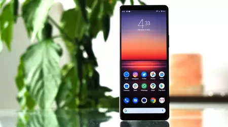 В інтернеті з'явилася фотографія Sony Xperia 1 V з перископічною камерою