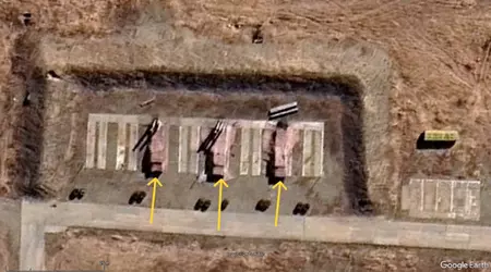Scenery against the satellite: Russia deploys new S-300/400 dummies in the Far East