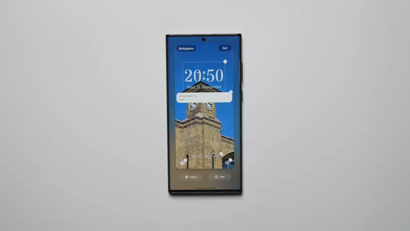 Флагманы Samsung Galaxy S22 получили свежий апдейт прошивки в Европе