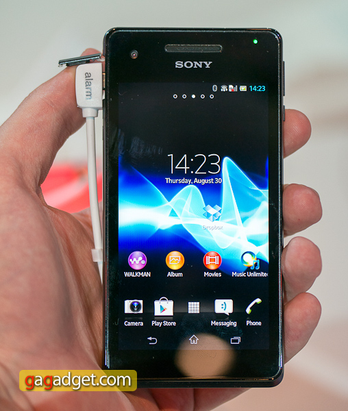 xperia_v-4.jpg