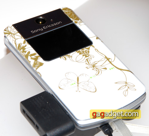 SonyEricssonW508_03.jpg