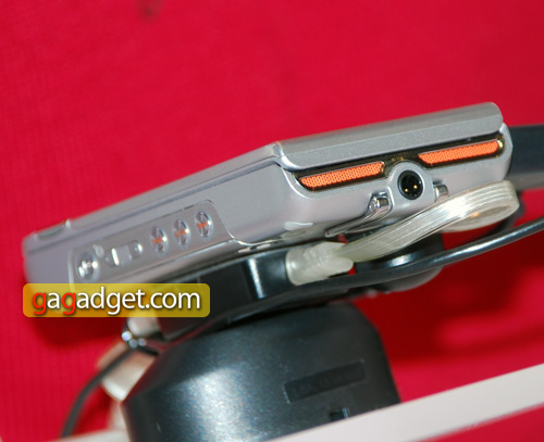 SonyEricssonW995_05.jpg
