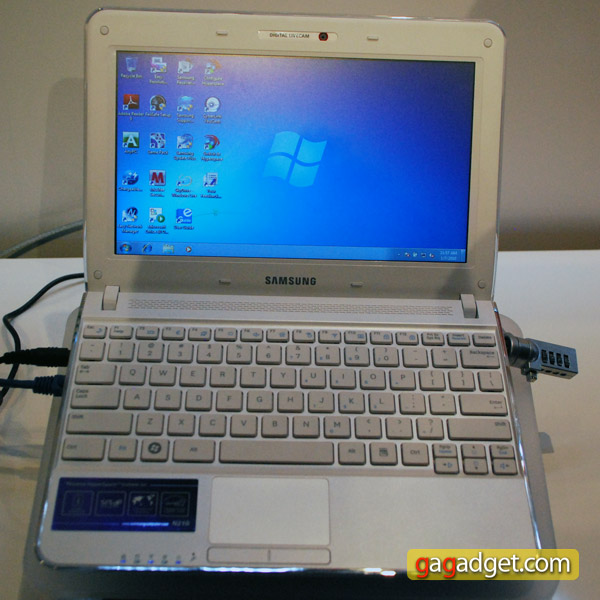 SamsungCES2010_71.jpg