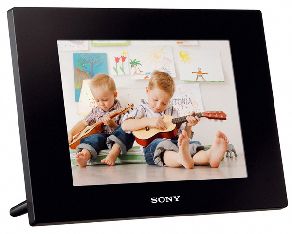 SonyDPF-D820.jpg