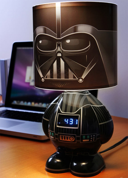 StarWarsMP3AlarmClockLamp_02.jpg