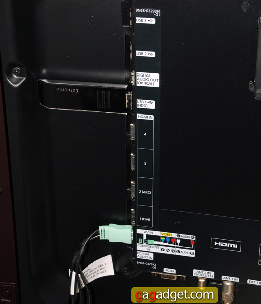 SamsungD7000_08.jpg