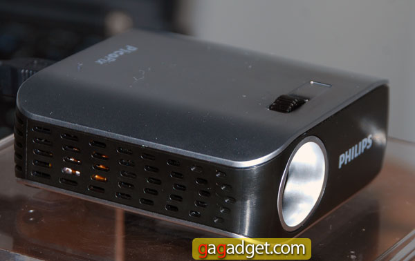 PhilipsPicoPix_P11_01.jpg
