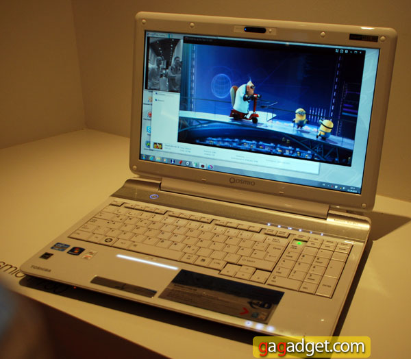 ToshibaQosmioF750_02.jpg