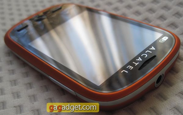 Alcatel_OT-890D_8.jpg