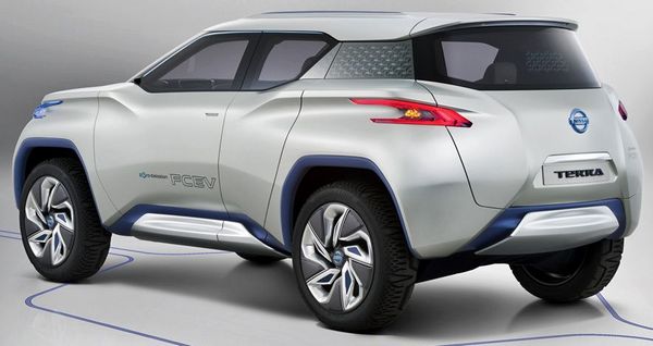 Nissan_Terra_7.jpg