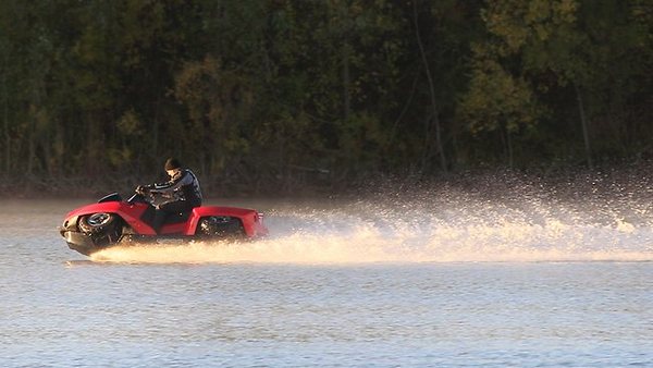 Quadski_3.jpg