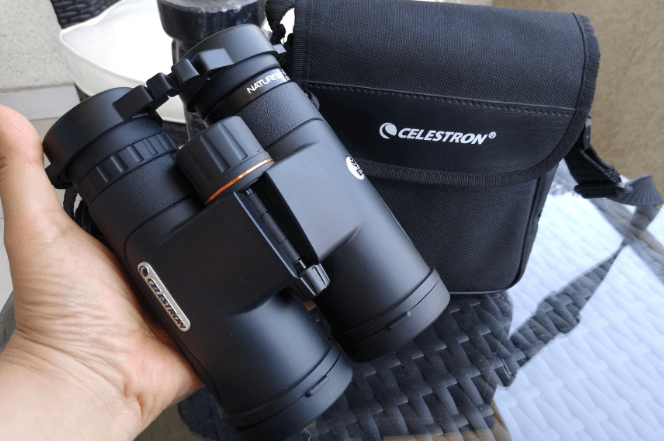 Celestron Nature DX ED 10x50  birdwatching binocular