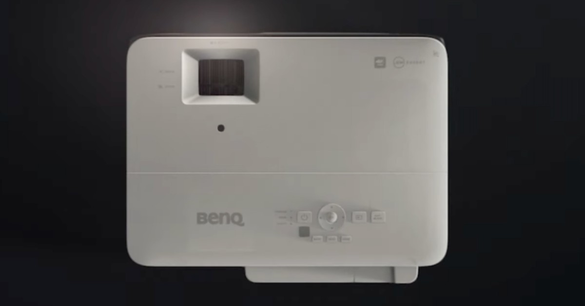 Projecteur BenQ TK700STi pour simulateur de golf skytrak