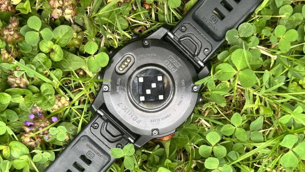 Garmin fenix 7X Pro ou Garmin fenix 8 Pro