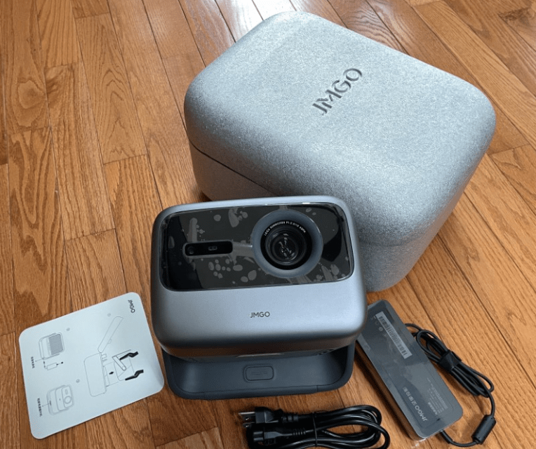JMGO N1 Ultra ou Hisense C1