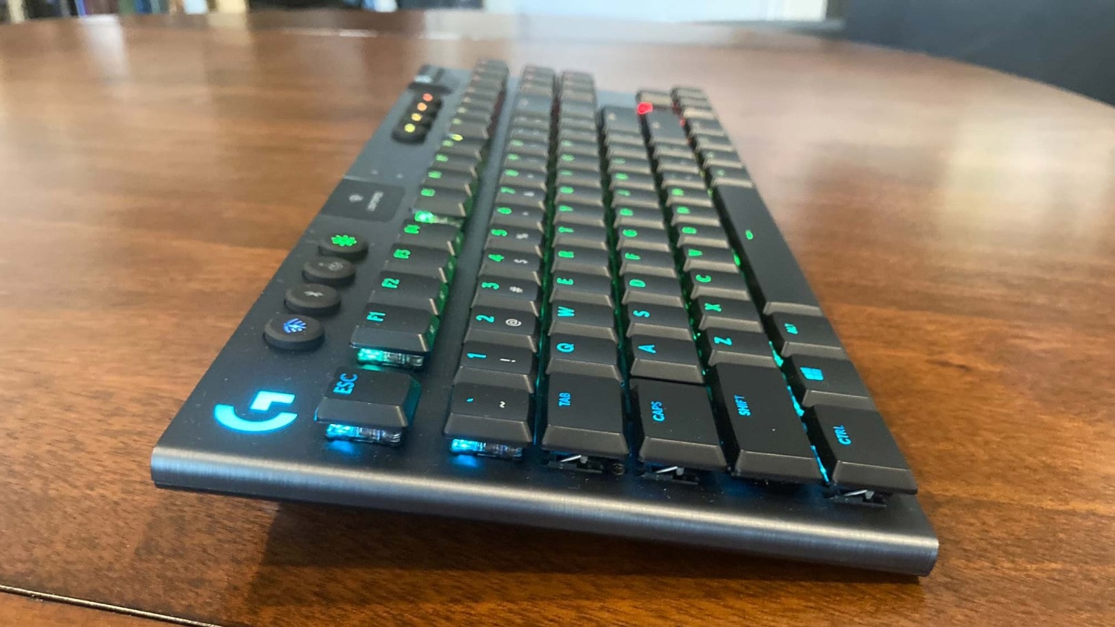 Logitech G915 TKL soundless mechanical keyboard