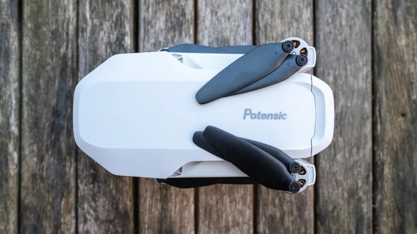 Potensic ATOM SE lightweight drone for travelers