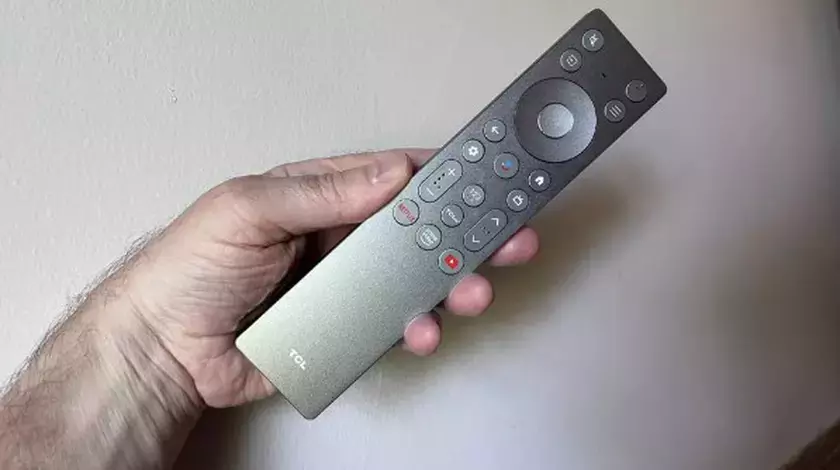 Téléviseur 4K à taux de rafraîchissement élevé TCL QM8K