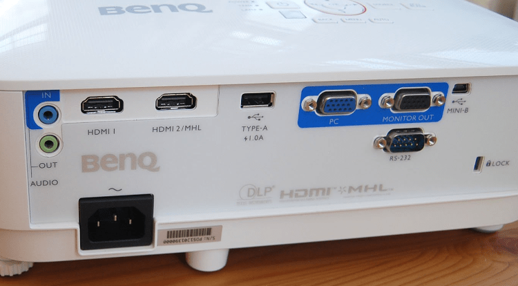 Benq TH671ST or Optoma EH200ST