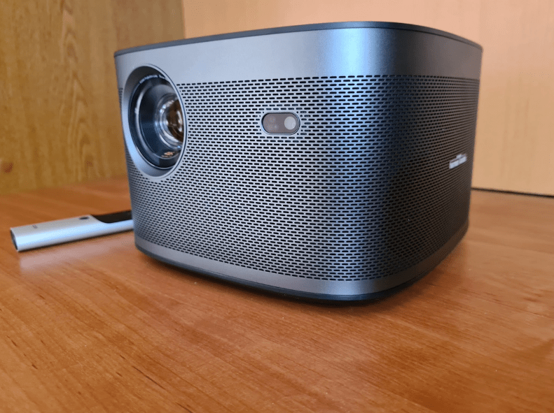XGIMI Horizon Pro ou BenQ TK700