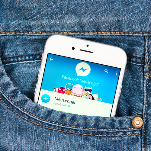 В Facebook Messenger появилась реклама