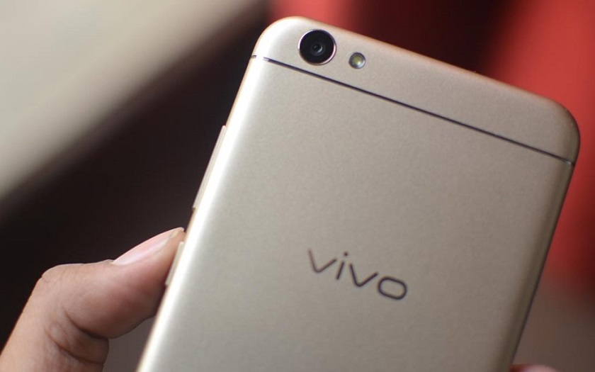 Vivo готовит к выходу два безрамочных смартфона