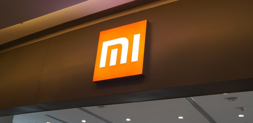 Xiaomi Mi 9 показался на концепт-рендере: небольшой вырез, тройная камера и сканер под дисплеем