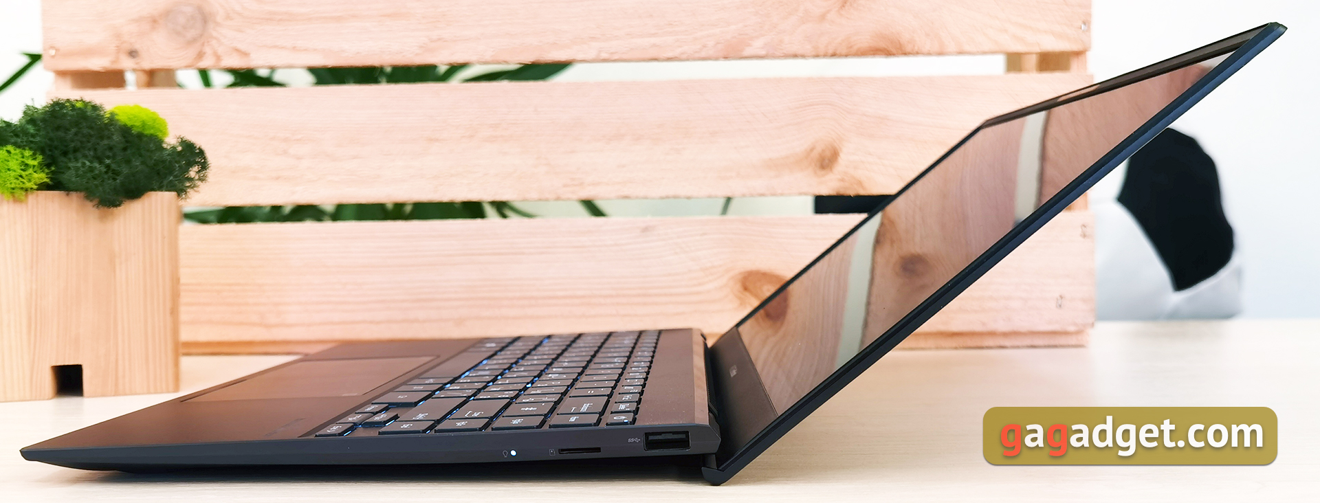 ASUS ZenBook 13 Review 2026: Intel Tiger Lake Processor and No-Charge Full Work Day in a Compact Design