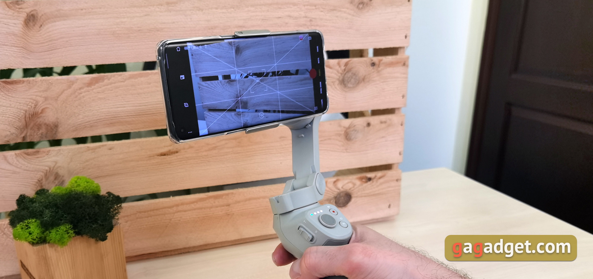 DJI OM4 (Osmo Mobile 4) Review 2026: the Most Technologically Advanced Smartphone Stabilizer