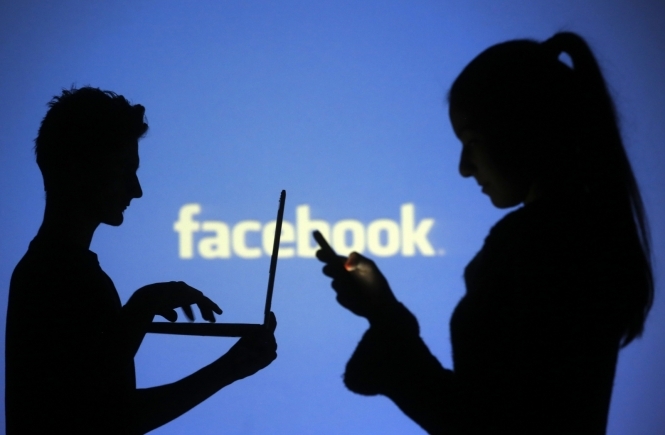 Компания Facebook создаст приложение для групповых видеочатов 