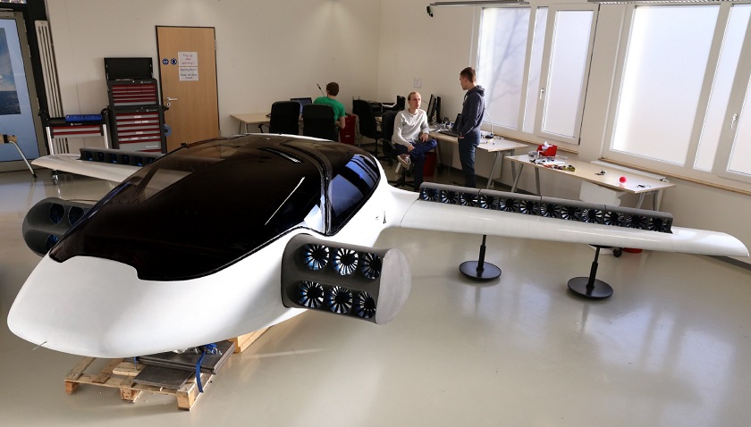 В Германии прошли испытания электровертолета Lilium Jet с вертикальным взлетом и посадкой