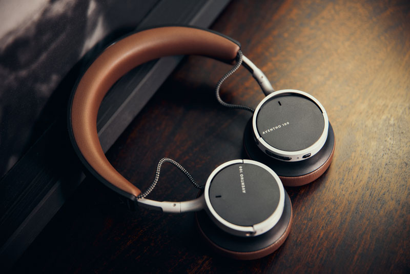 Beyerdynamic Aventho 100 headphones in the room