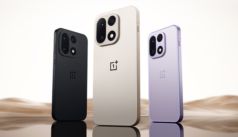 Смартфон OnePlus 15 в елегантному дизайні