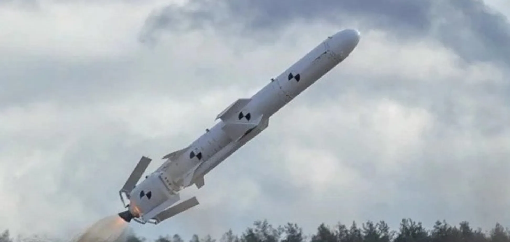 Ukraine has modified the Neptun anti-ship cruise missile - it has a warhead weighing 350kg and can destroy targets at a distance of up to 400km-2