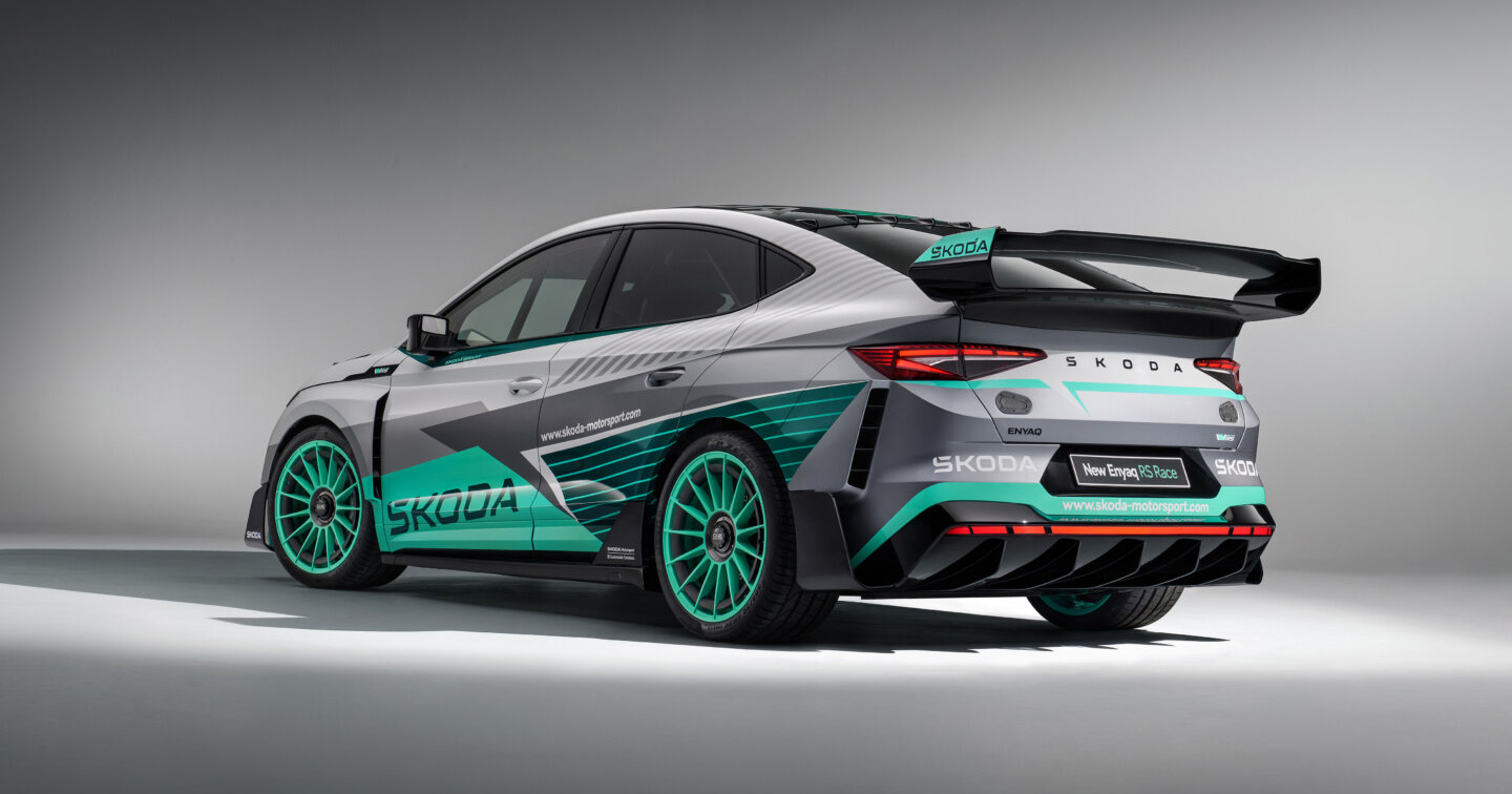 Передняя панель Skoda Enyaq RS Race