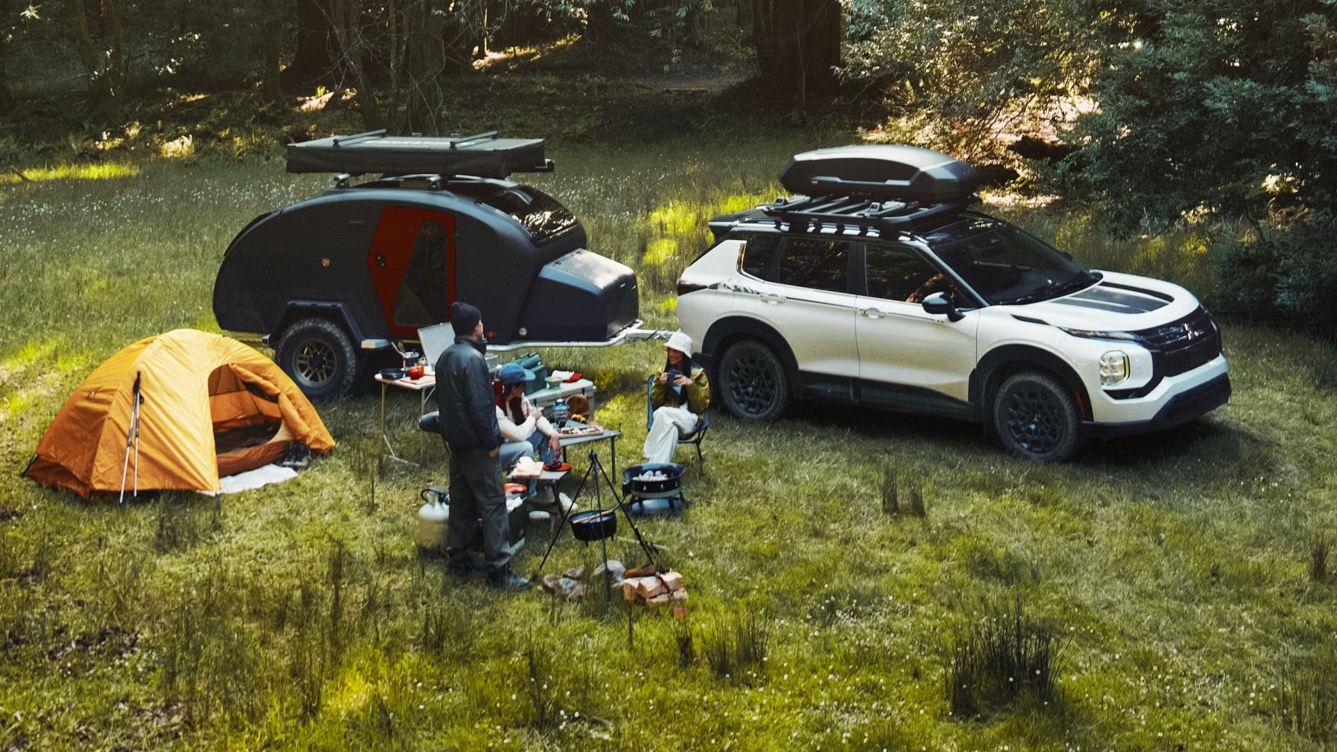 Mitsubishi Outlander 2025 Trail Edition with black accents