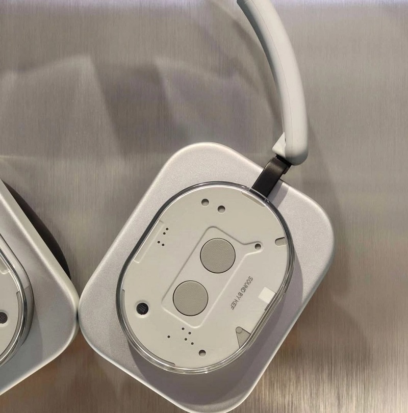 Nothing Headphone Design (1)