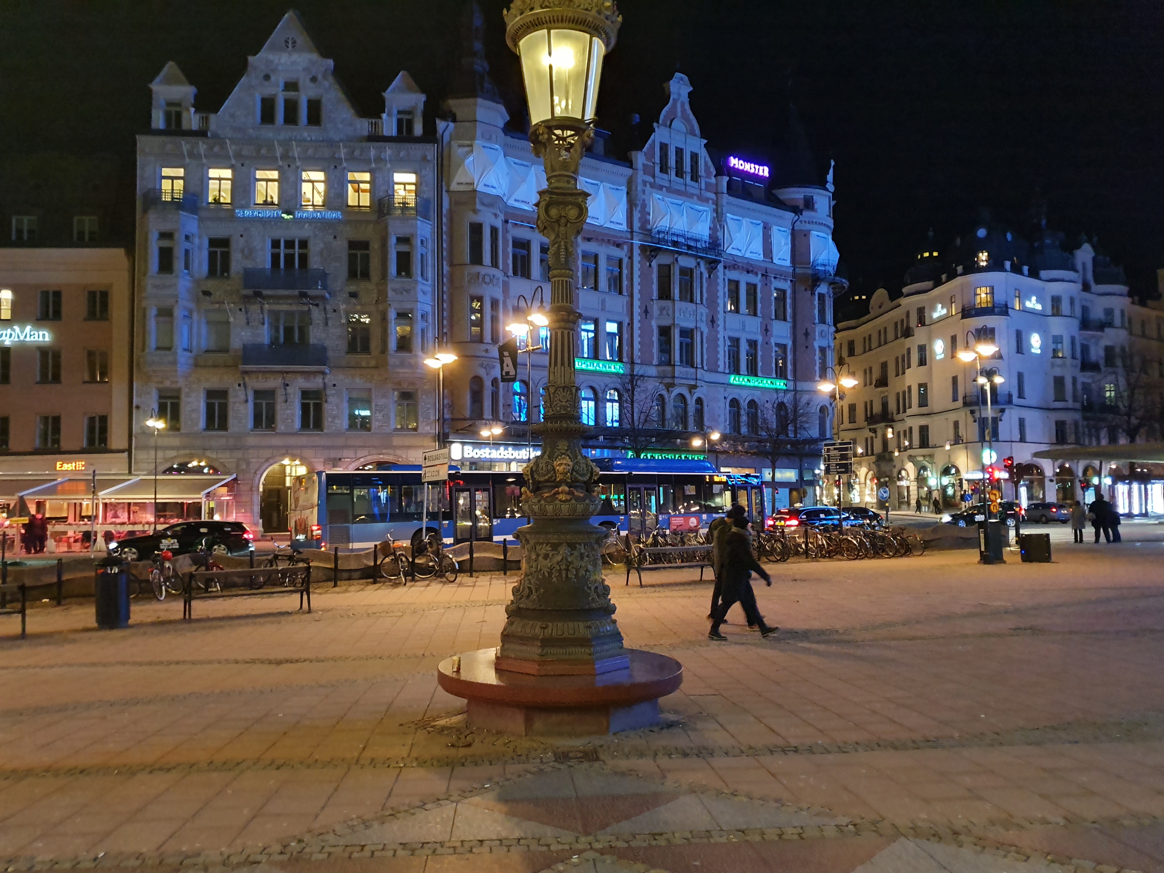 Огляд Samsung Galaxy S10: універсальний флагман «Все в одному»-254