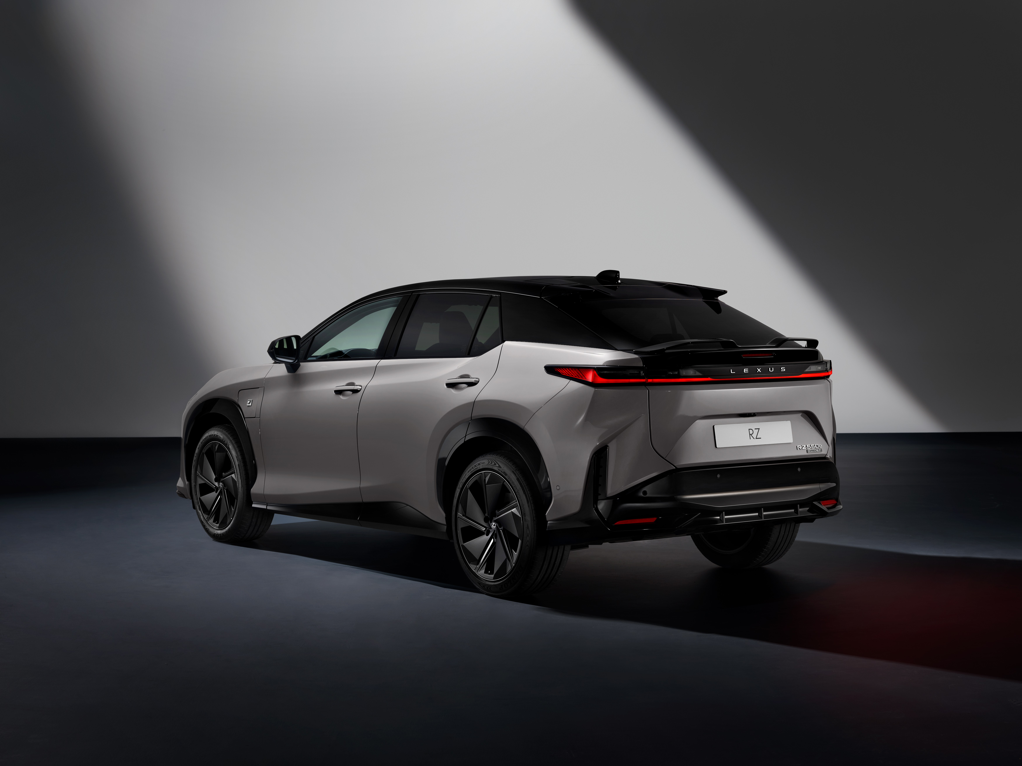 The refreshed Lexus RZ 2025 - image 2