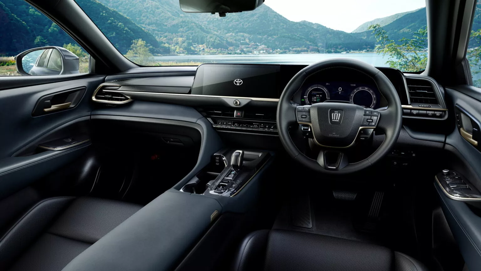 Динамическое изображение Toyota Crown Estate