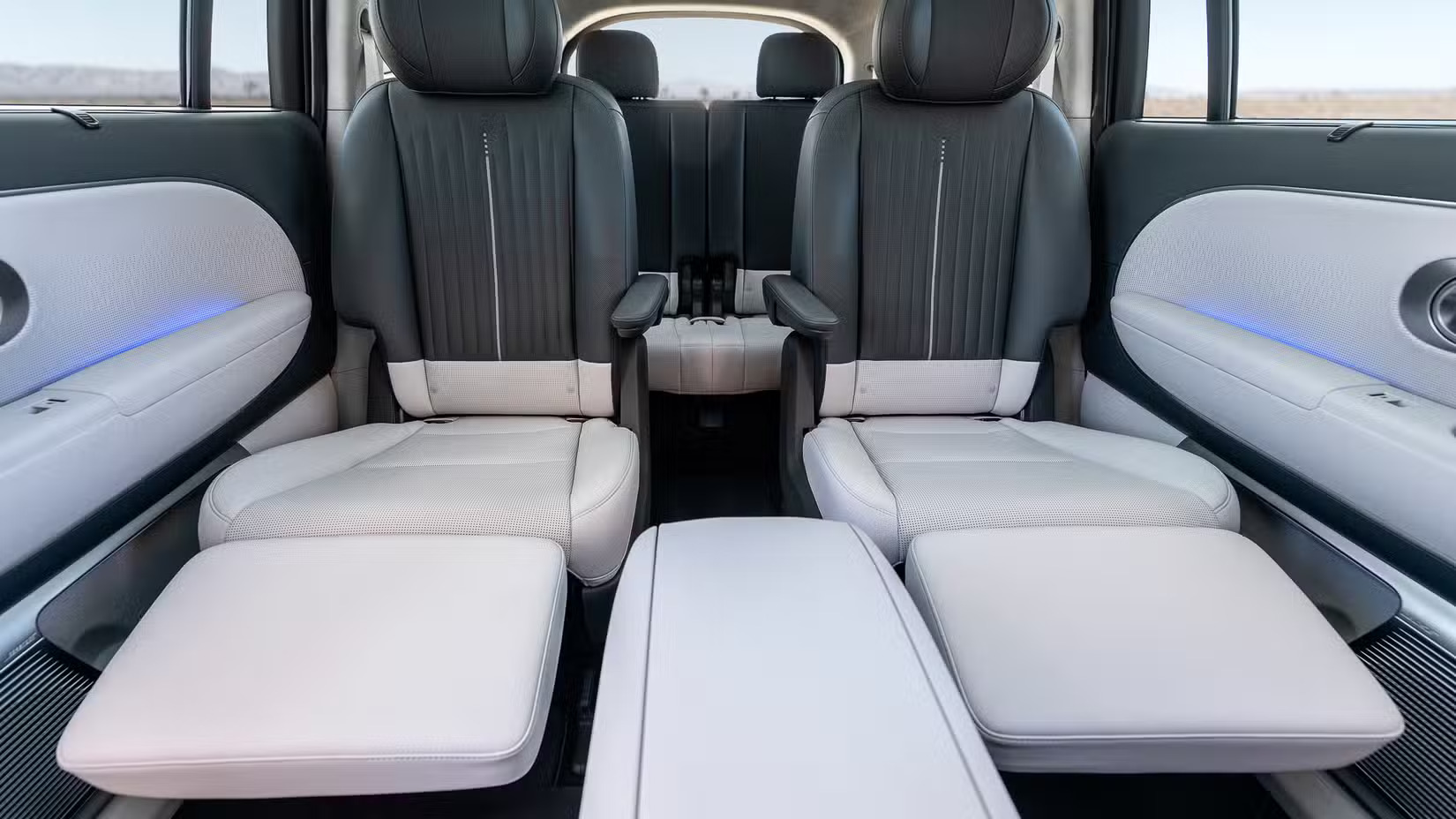 Interior of the Hyundai Ioniq 9