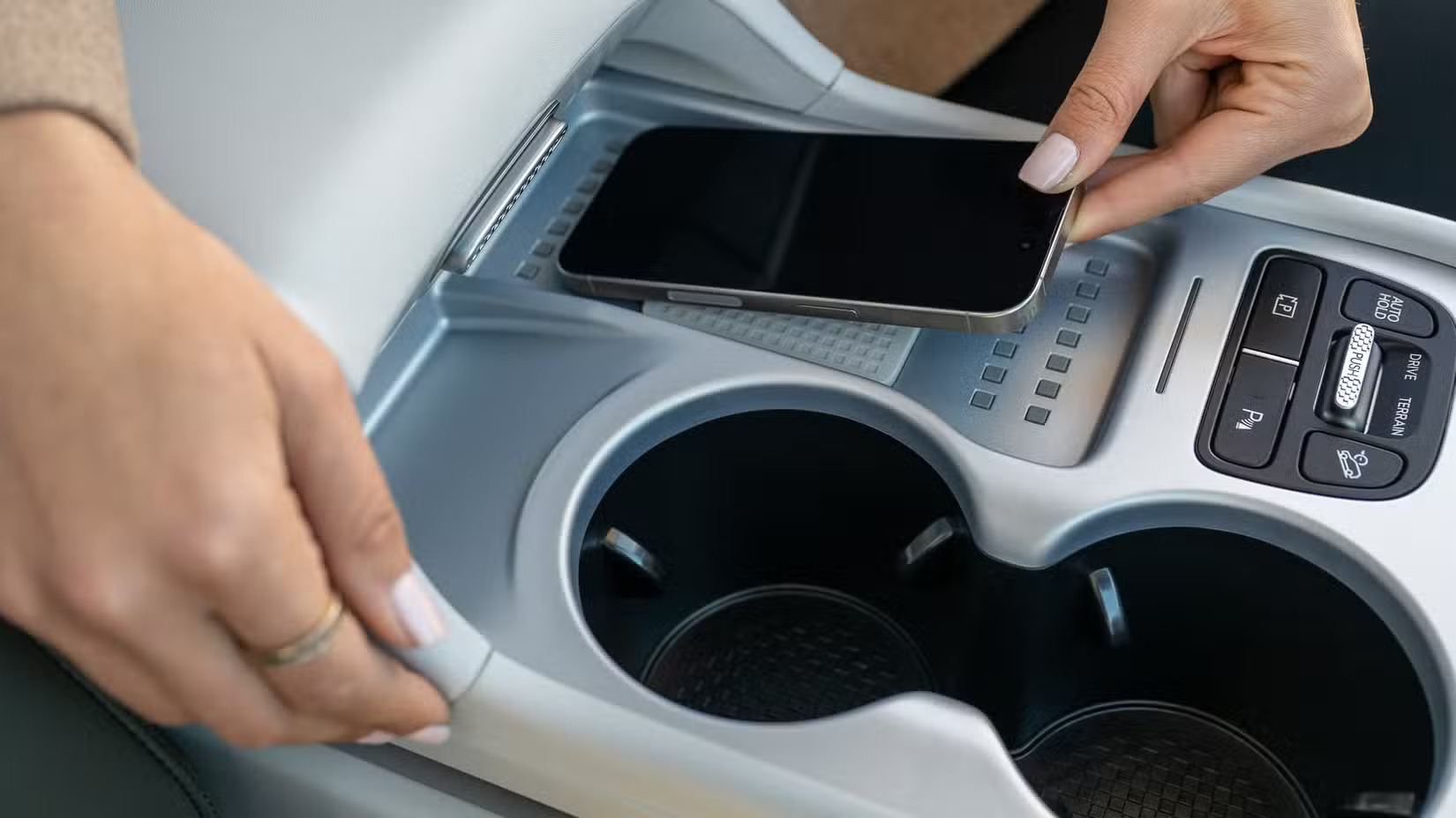 Interior of the Hyundai Ioniq 9
