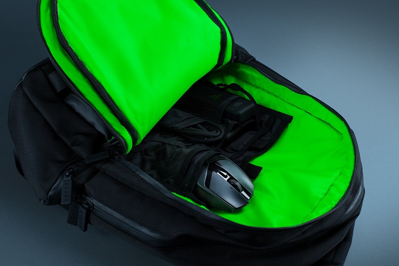 Razer Basilisk Mobile mouse design