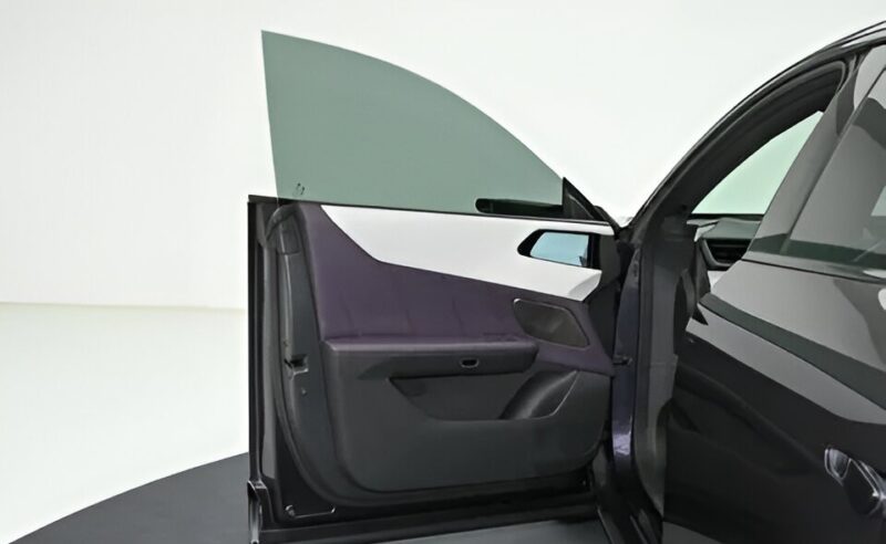 Елементи керування Mazda EZ-60