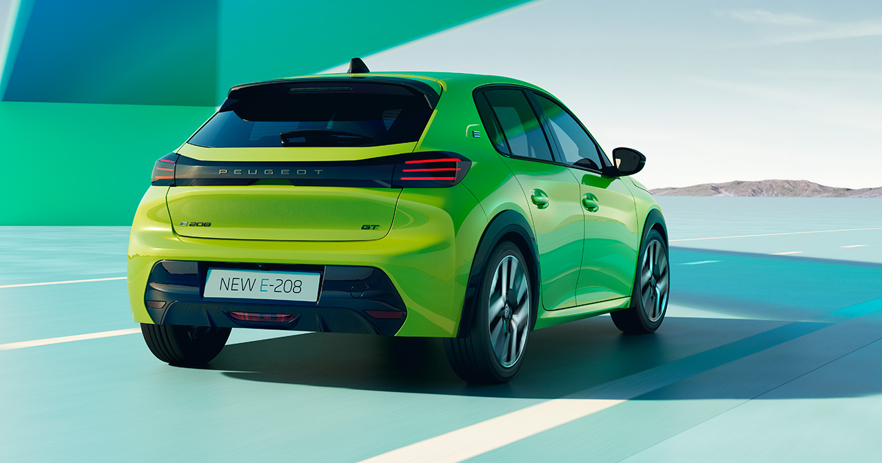 Peugeot E-208 у русі