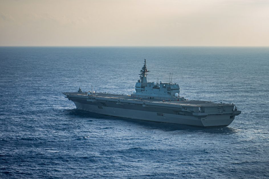 Японський вертольотоносець JS Izumo проведе навчання з винищувачами п'ятого покоління F-35B Lightning II біля узбережжя США